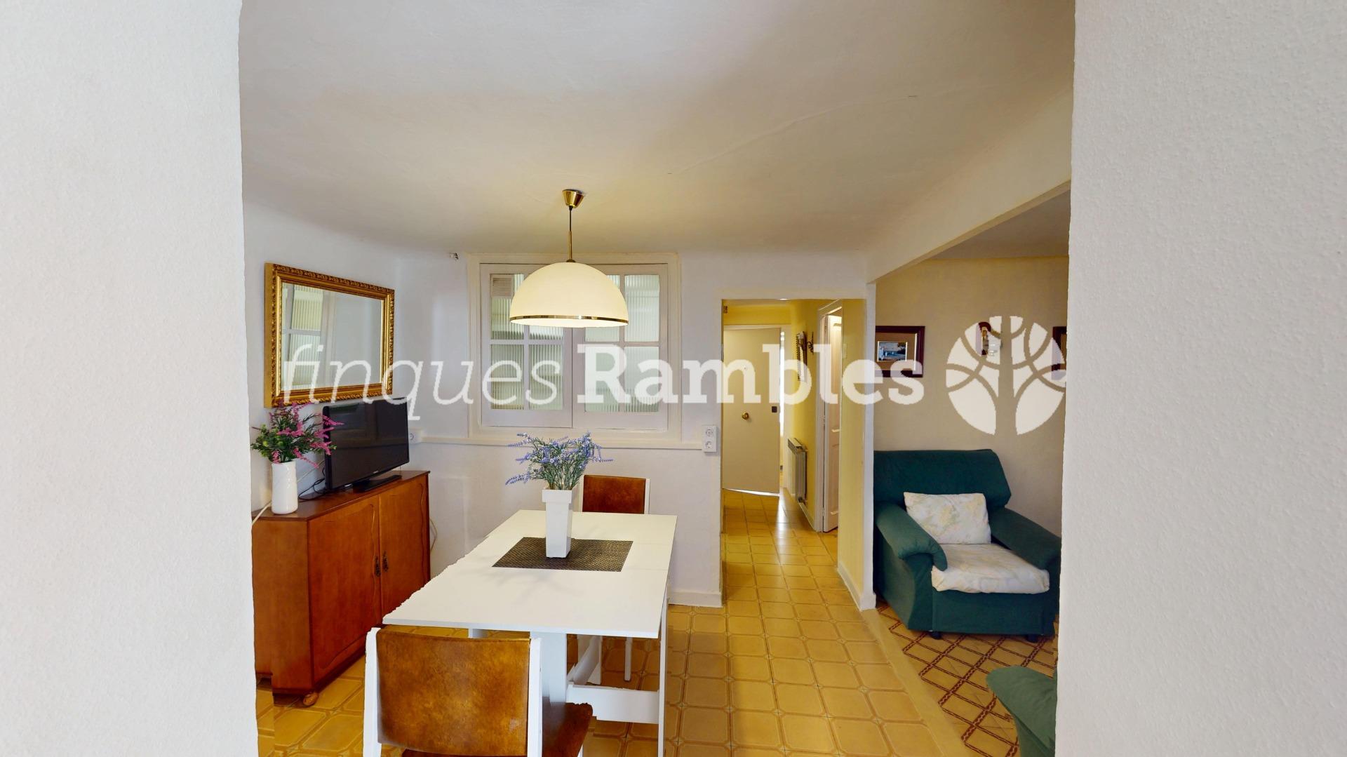 CASA AMB 3 PISOS AL CENTRE D’IGUALADA – 45