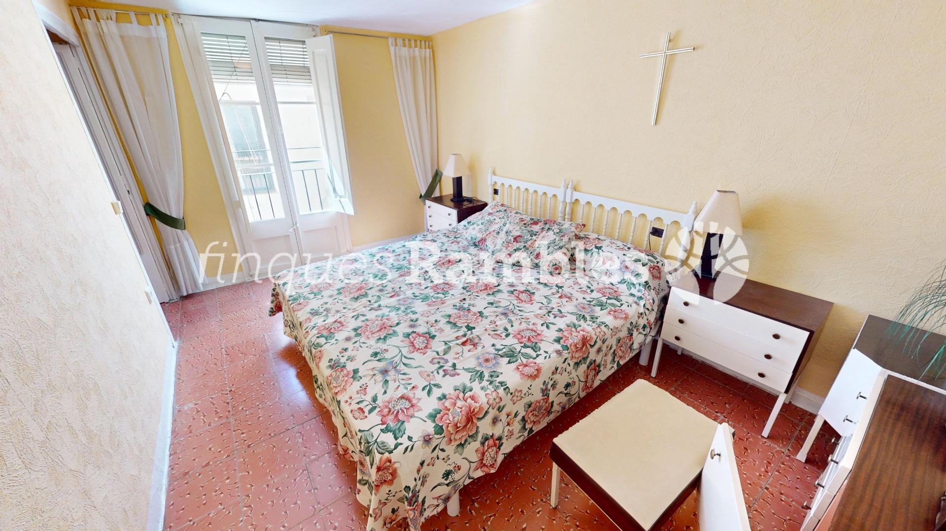 CASA AMB 3 PISOS AL CENTRE D’IGUALADA – 50