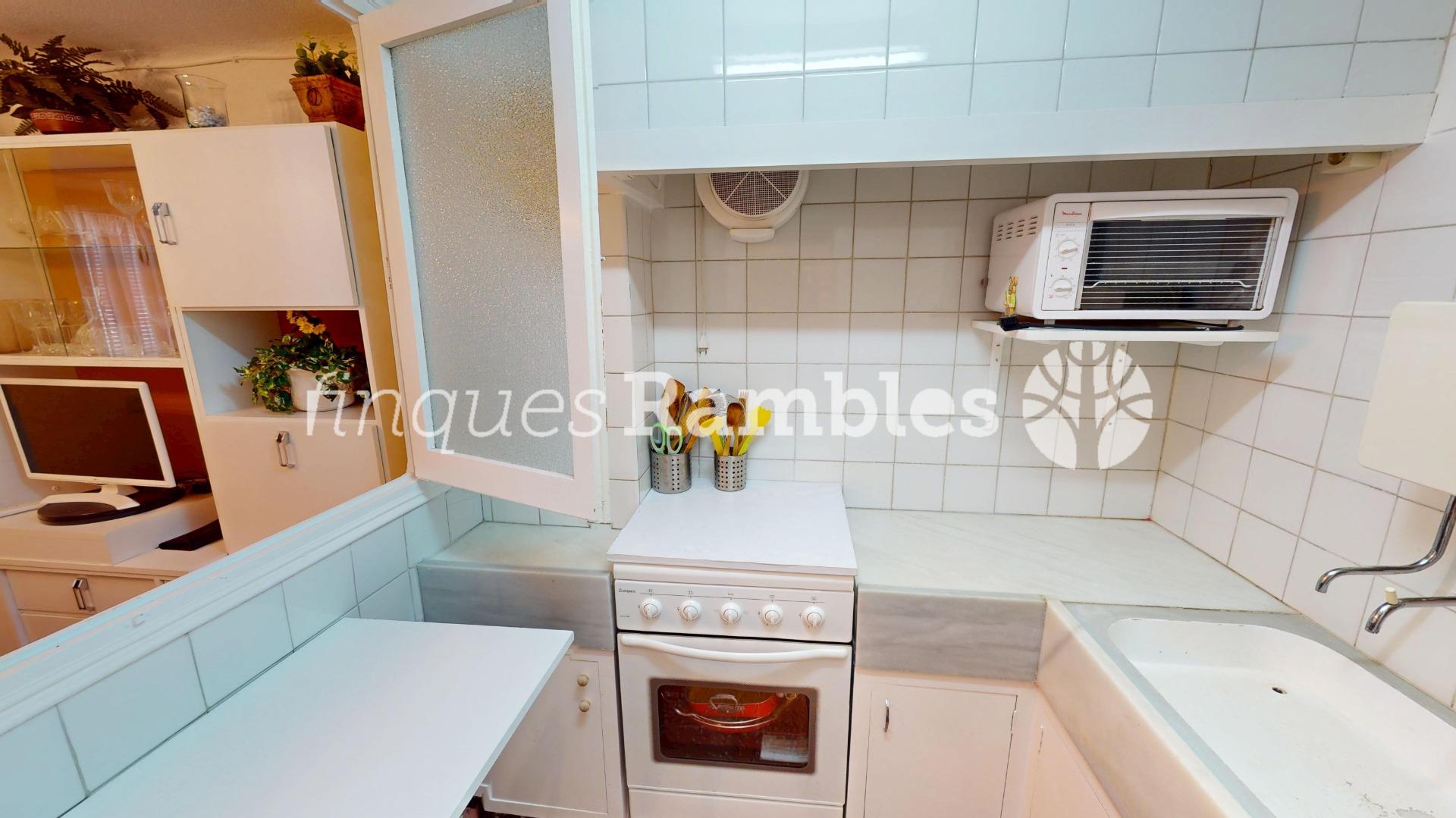 CASA AMB 3 PISOS AL CENTRE D’IGUALADA – 55