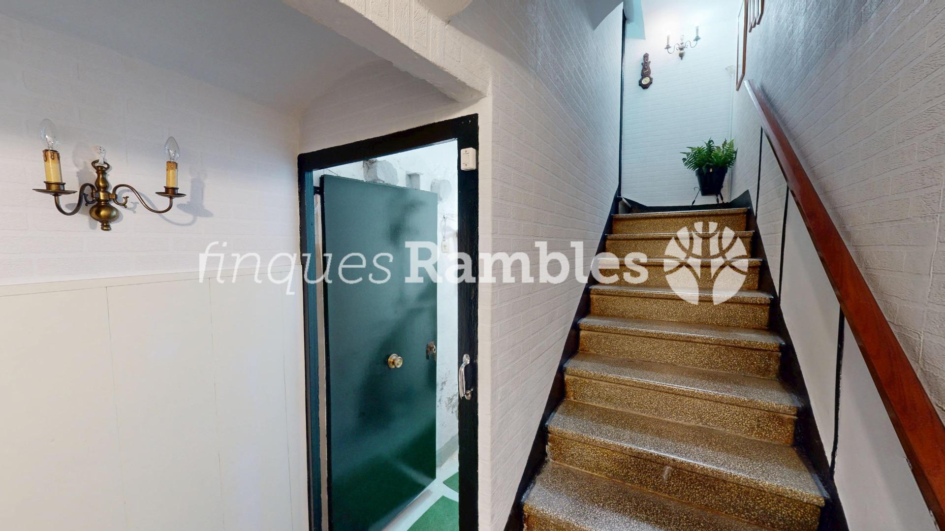 CASA AMB 3 PISOS AL CENTRE D’IGUALADA – 6