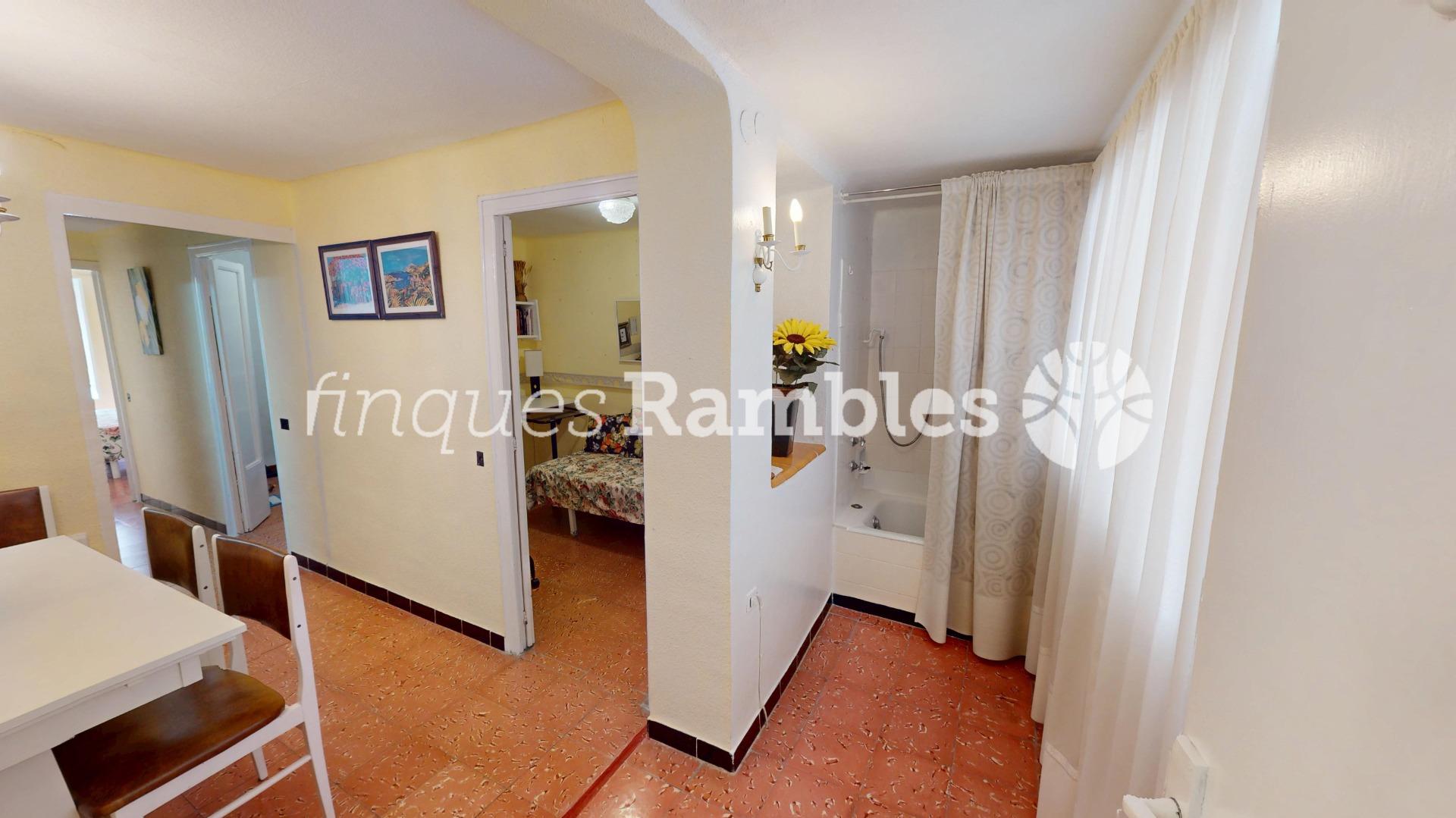 CASA AMB 3 PISOS AL CENTRE D’IGUALADA – 61