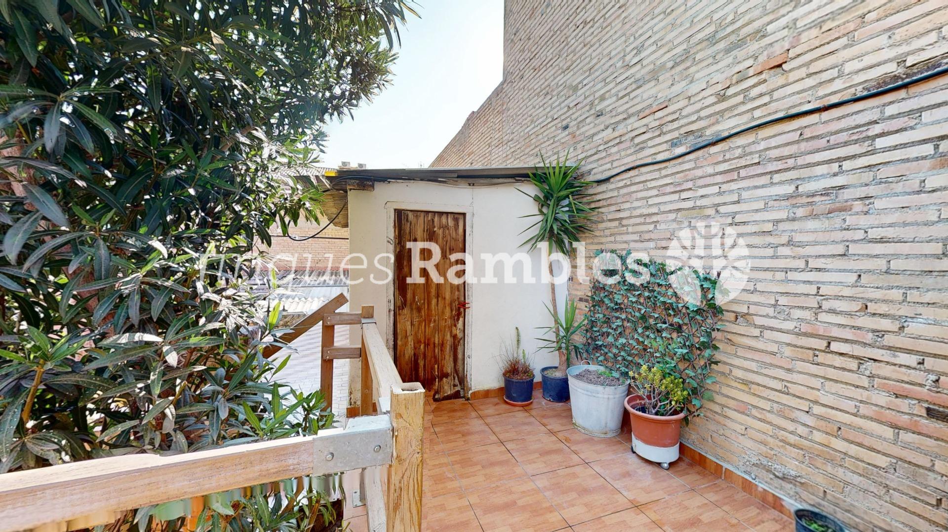 CASA PER GAUDIR AL POBLE SEC A IGUALADA – 22