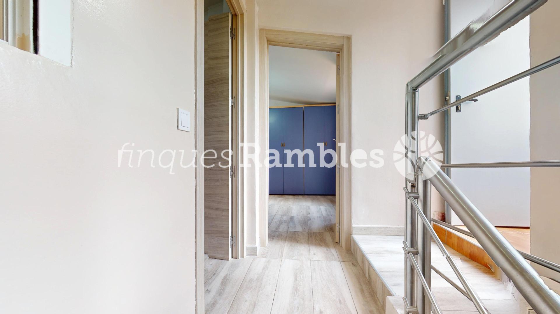 CASA PER GAUDIR AL POBLE SEC A IGUALADA – 28