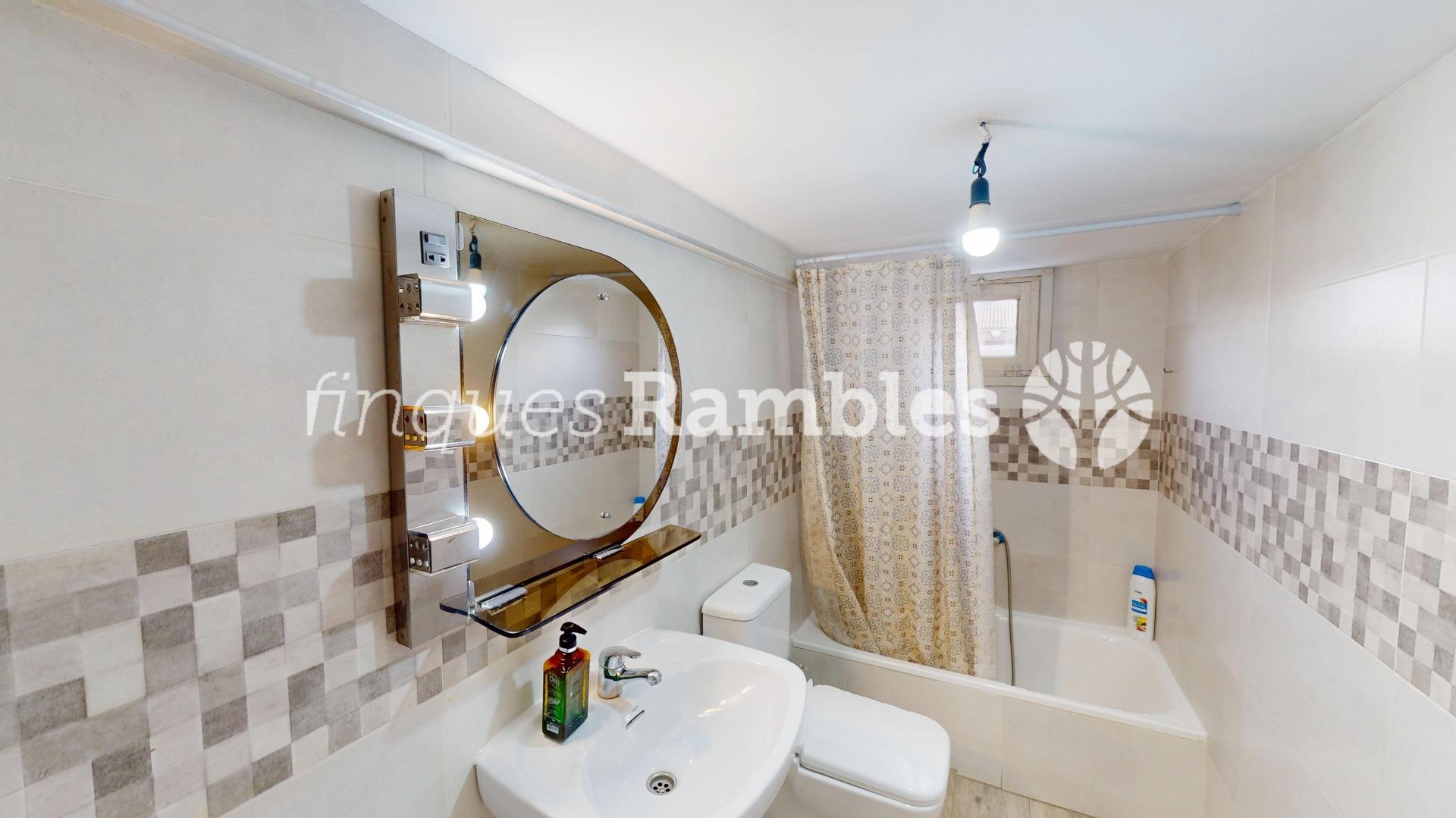 CASA PER GAUDIR AL POBLE SEC A IGUALADA – 30