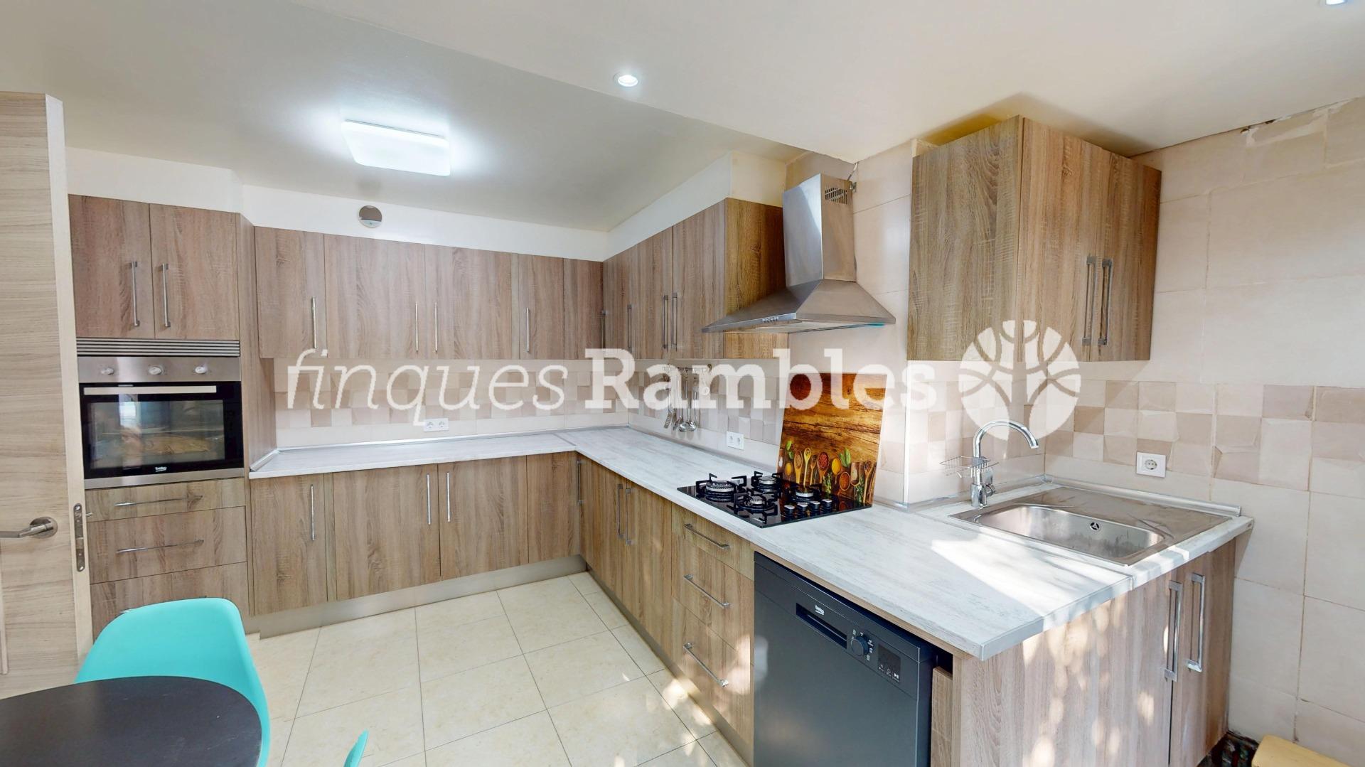 CASA PER GAUDIR AL POBLE SEC A IGUALADA – 4