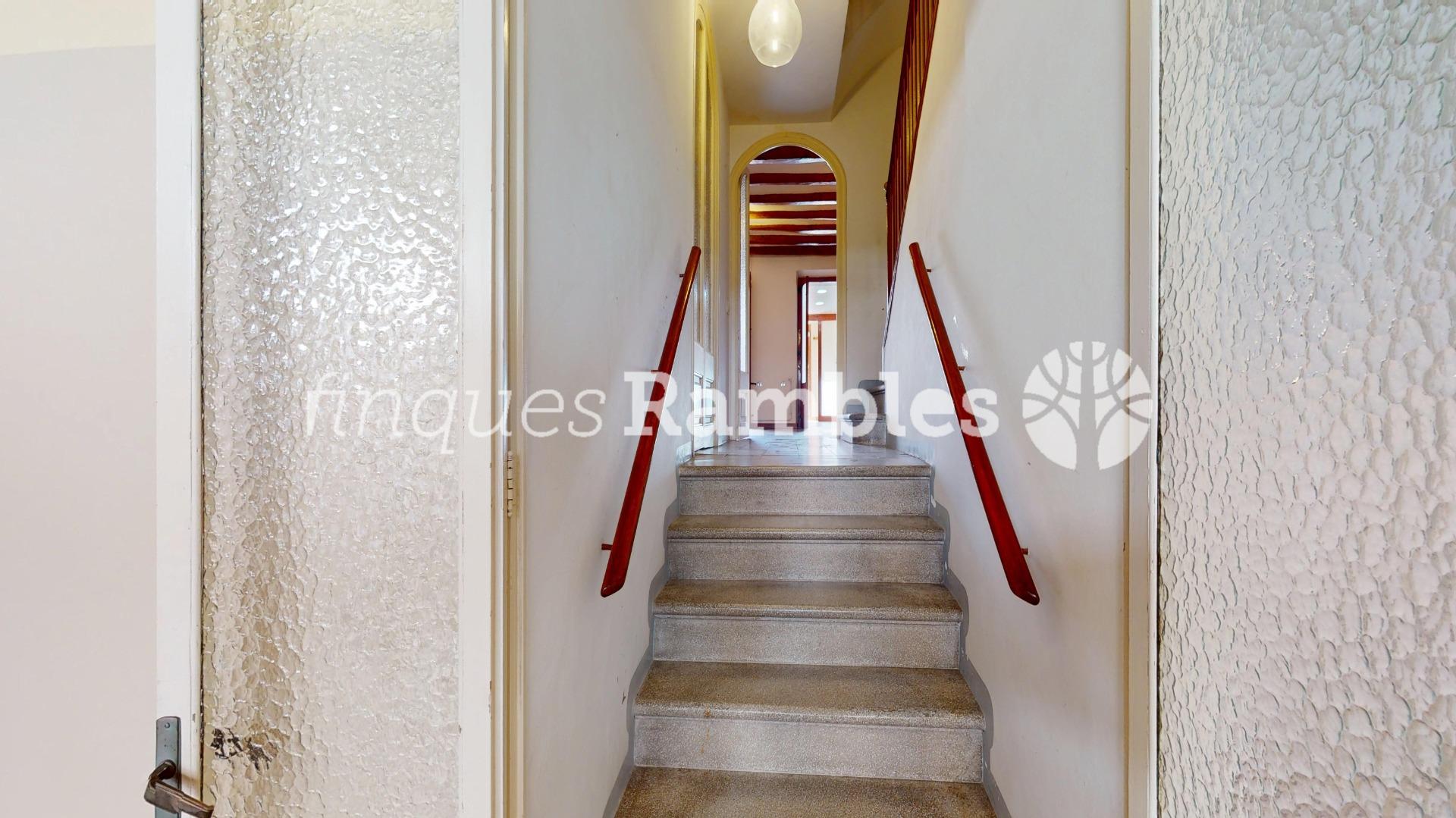 CASA SENYORIAL AMB GRAN JARDÍ, A PLE CENTRE DE CAPELLADES – 14