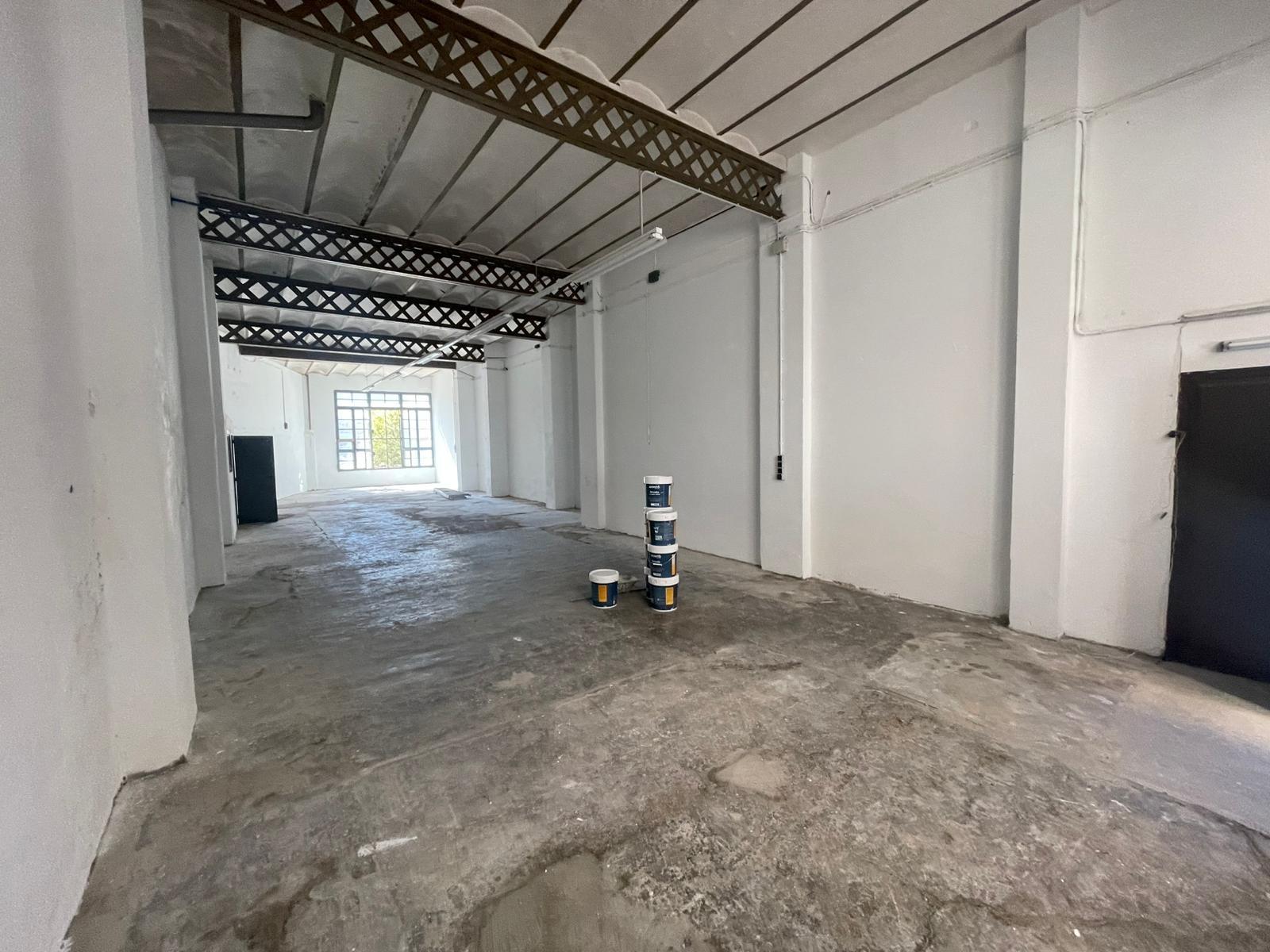 LOCAL / NAU ZONA REC – 2