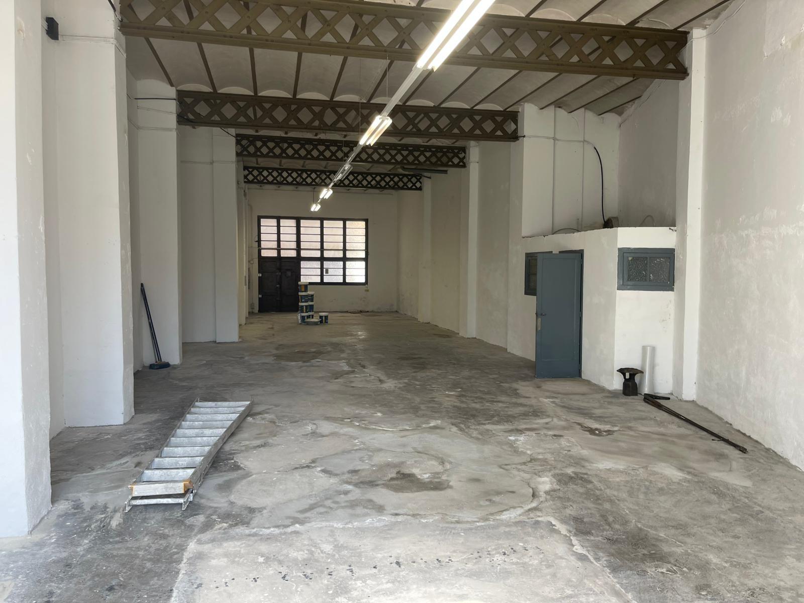 LOCAL / NAU ZONA REC – 4