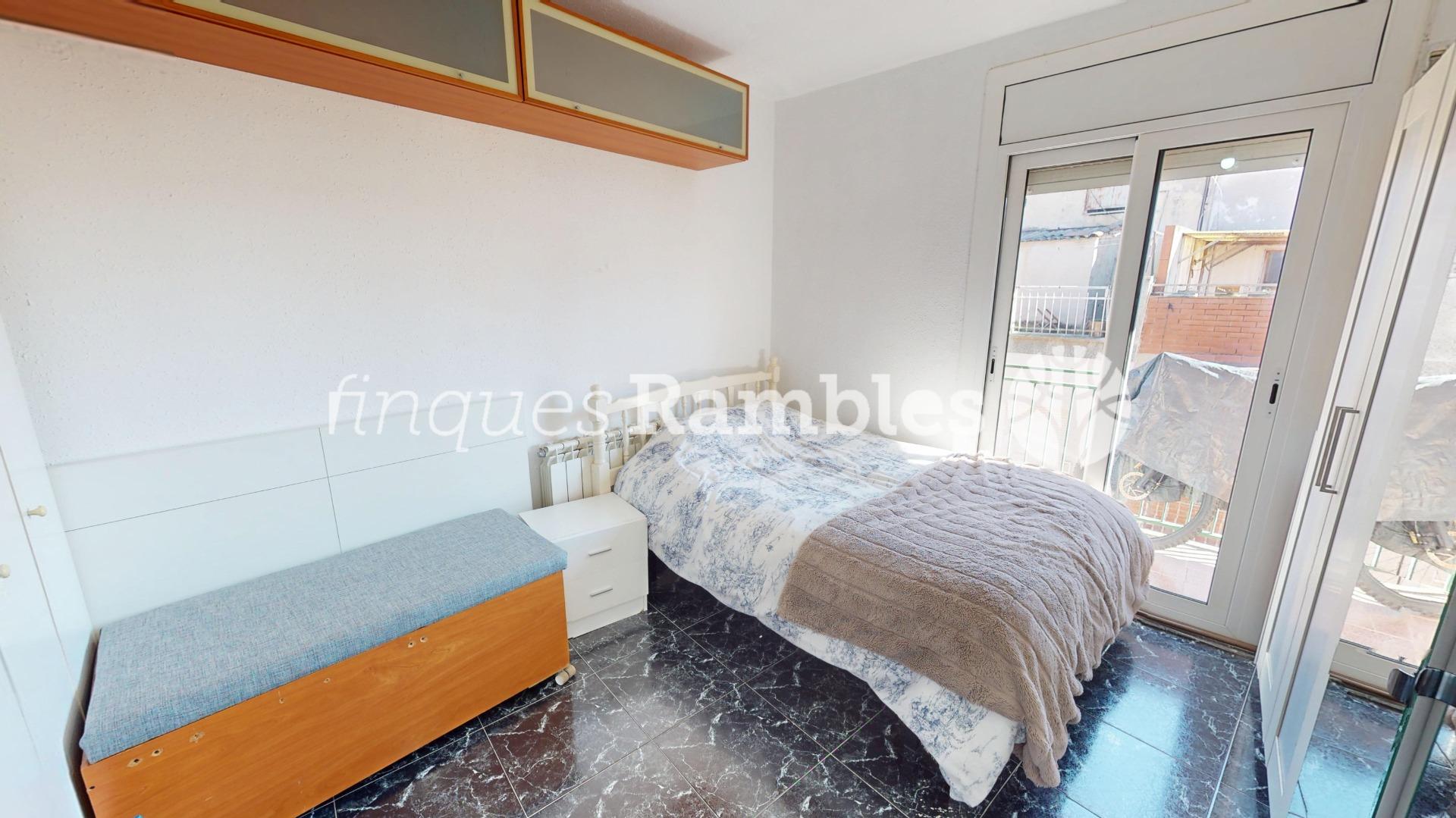 LLUM, AMPLITUD I VISTES A VILANOVA DEL CAMI – 13