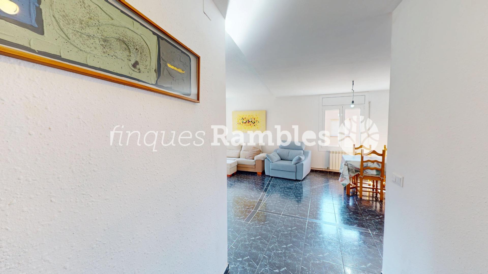 LLUM, AMPLITUD I VISTES A VILANOVA DEL CAMI – 16