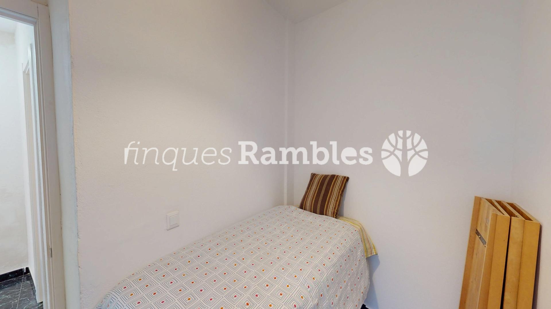 LLUM, AMPLITUD I VISTES A VILANOVA DEL CAMI – 24