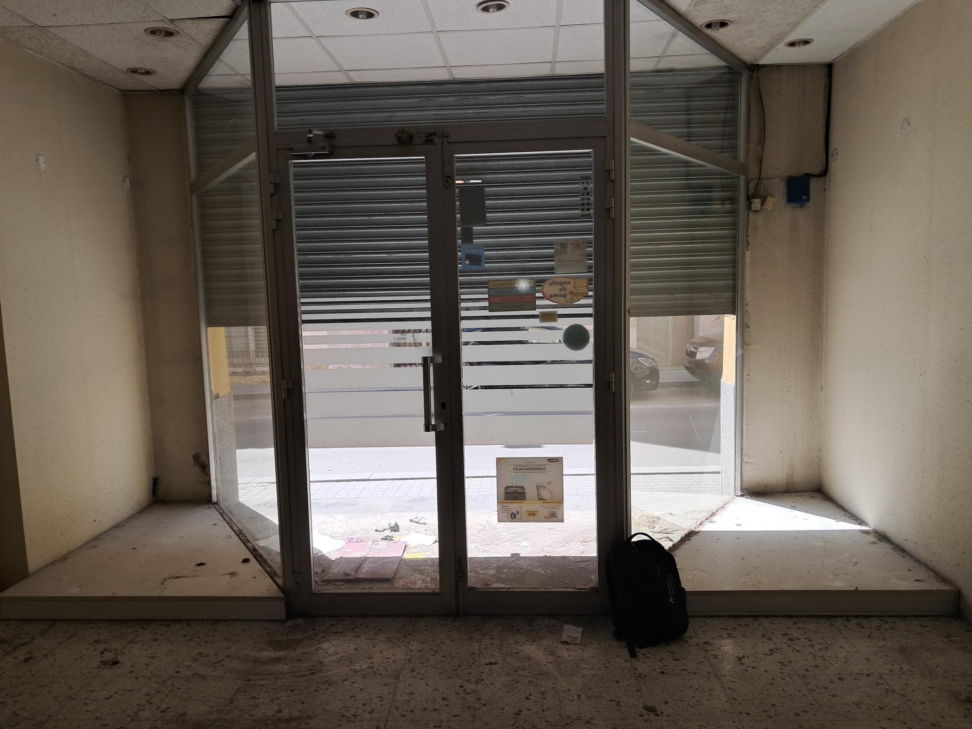 LOCAL COMERCIAL DE LLOGUER A LA RAMBLA SANT FERRAN D’IGUALADA – 3