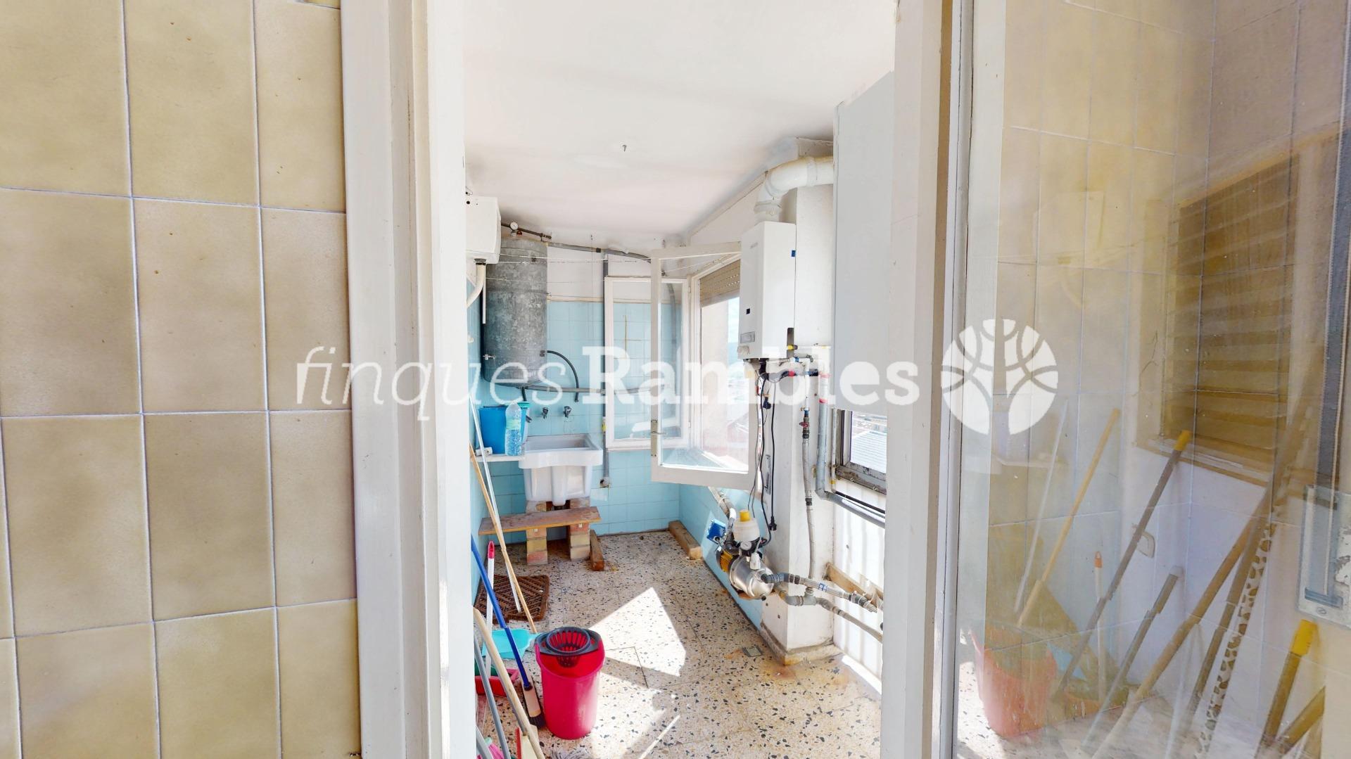 ATIC LLUMINOS I TRANQUIL AMB VISTES – 14