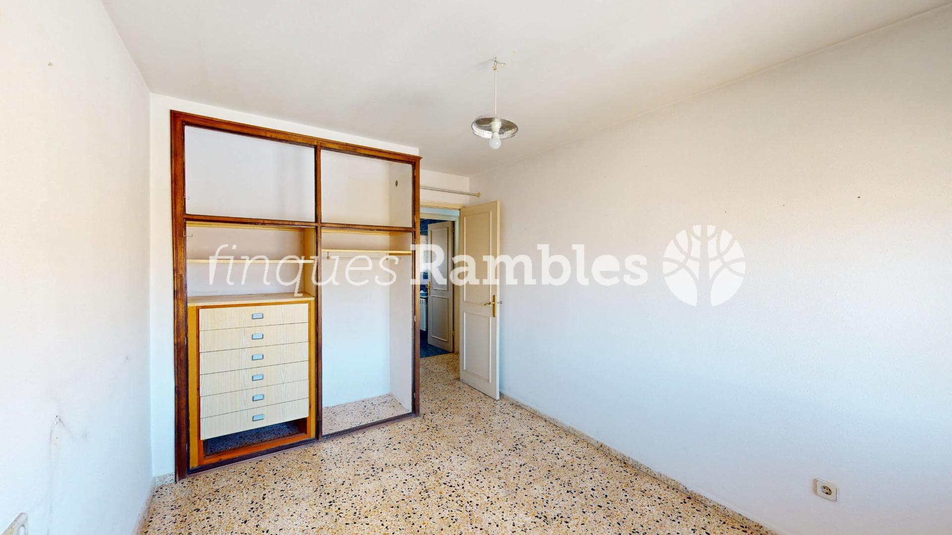 ATIC LLUMINOS I TRANQUIL AMB VISTES – 24