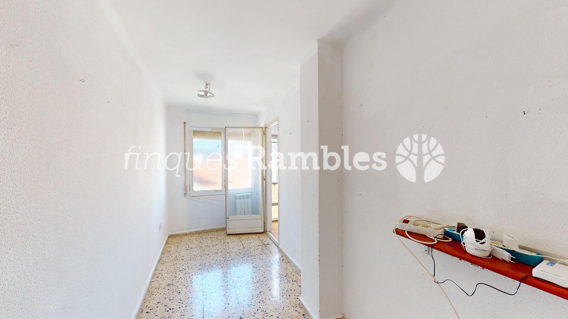 ATIC LLUMINOS I TRANQUIL AMB VISTES – 9