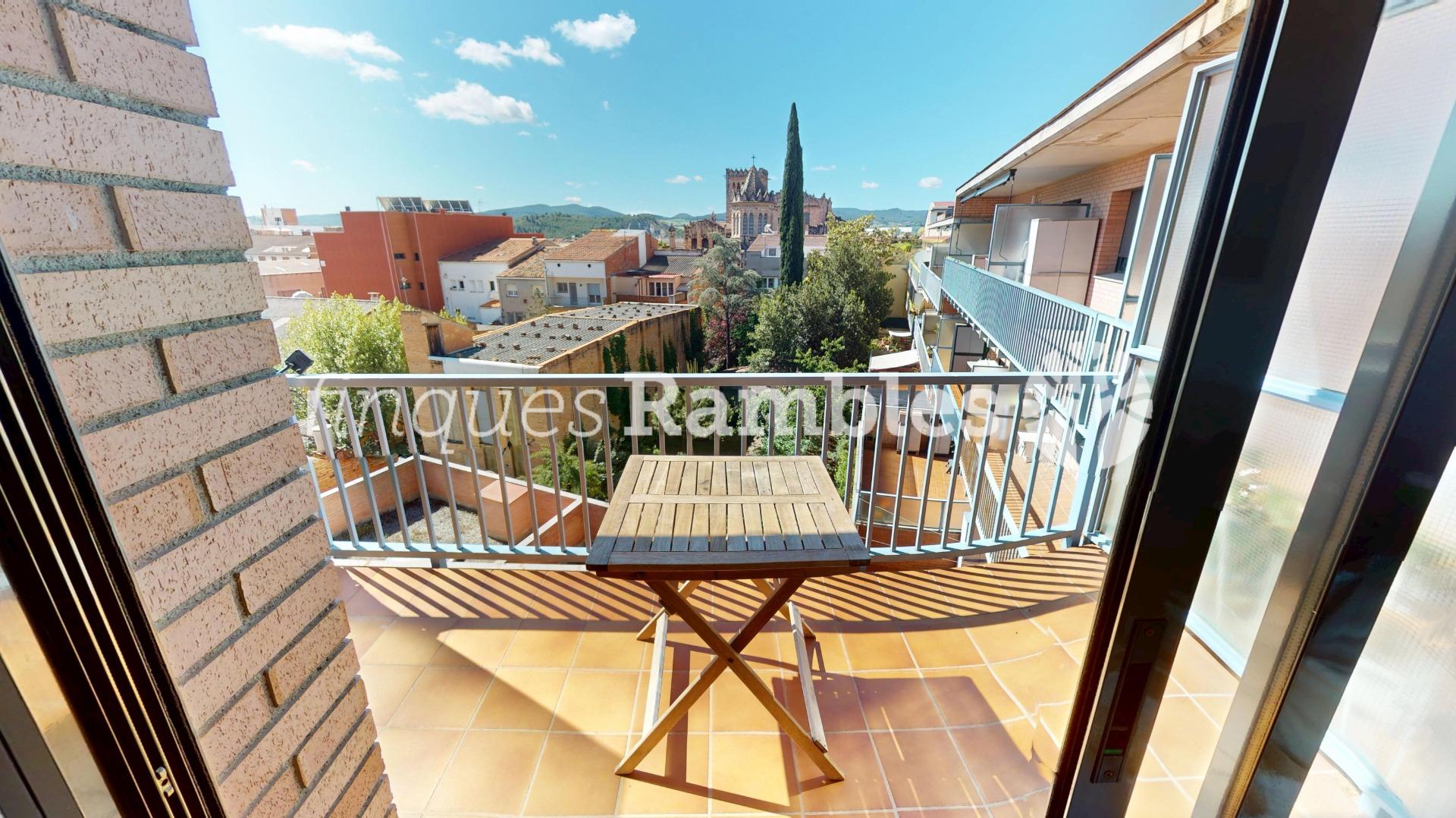 LLUM I SOL, SOL I LLUM A IGUALADA – 3 LLUM I SOL, SOL I LLUM A IGUALADA