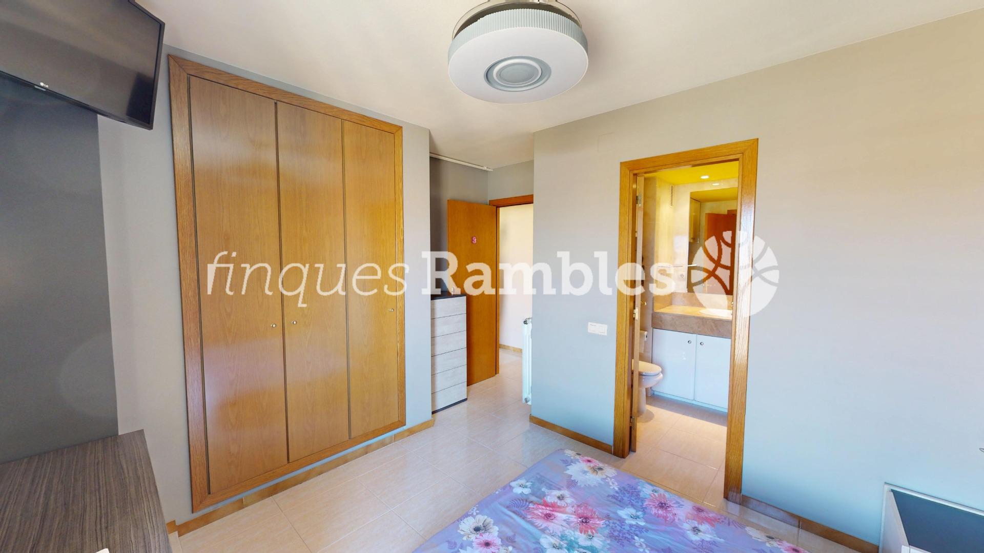 EL PIS QUE BUSQUES AL CENTRE D’IGUALADA – 10 EL PIS QUE BUSQUES AL CENTRE D’IGUALADA