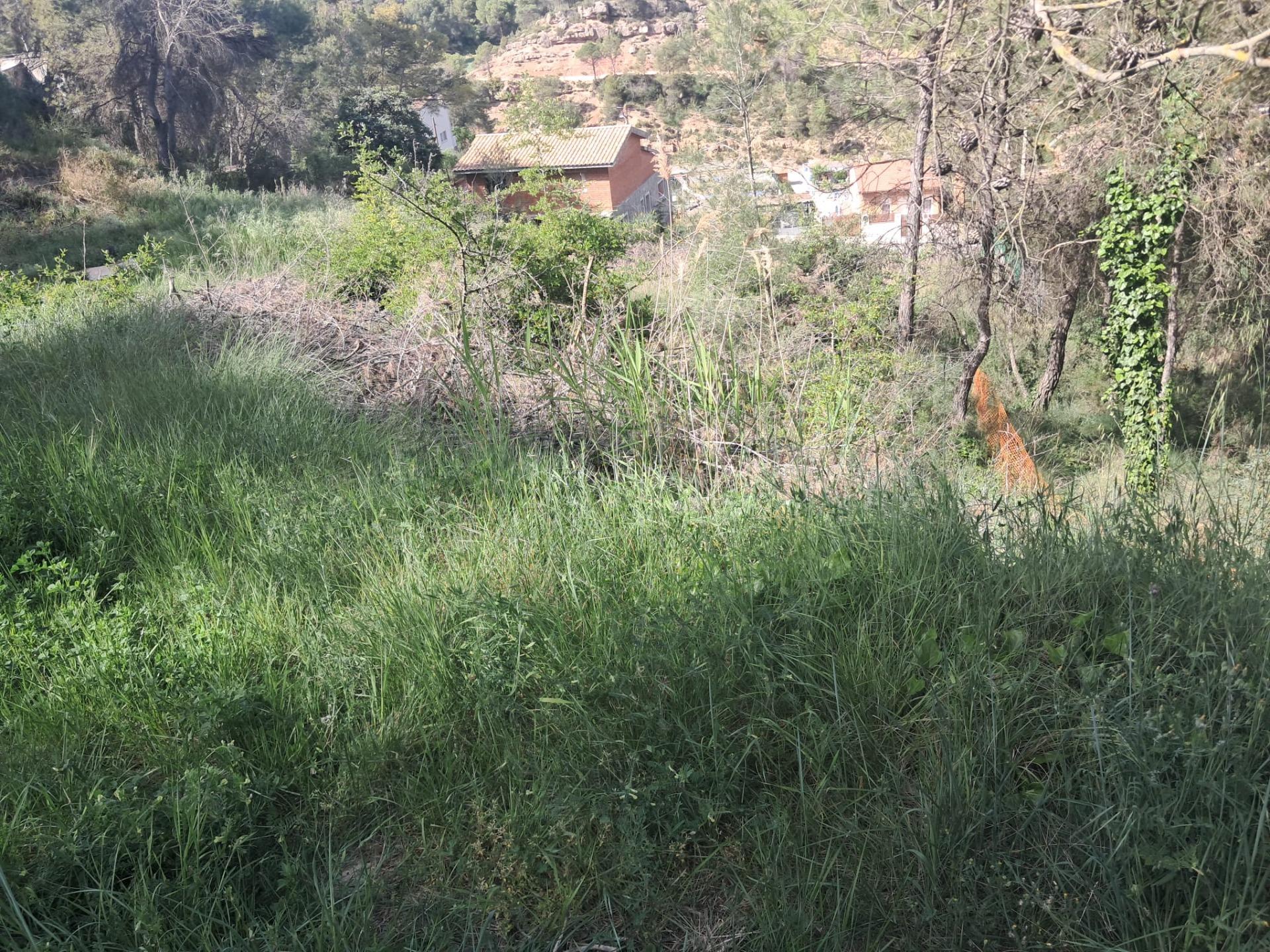 EL TEU SOLAR, ELS TEUS METRES I LA TEVA ZONA. SOLAR EN VENTA A LA POBLA DE CLARAMUNT.