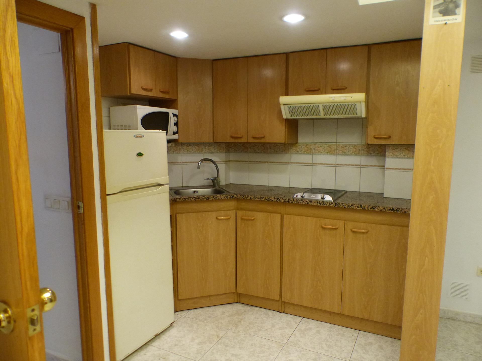 OPORTUNITAT! EDIFICI D´11 HABITATGES + 3 GARATGES, EN RENDIBILITAT.