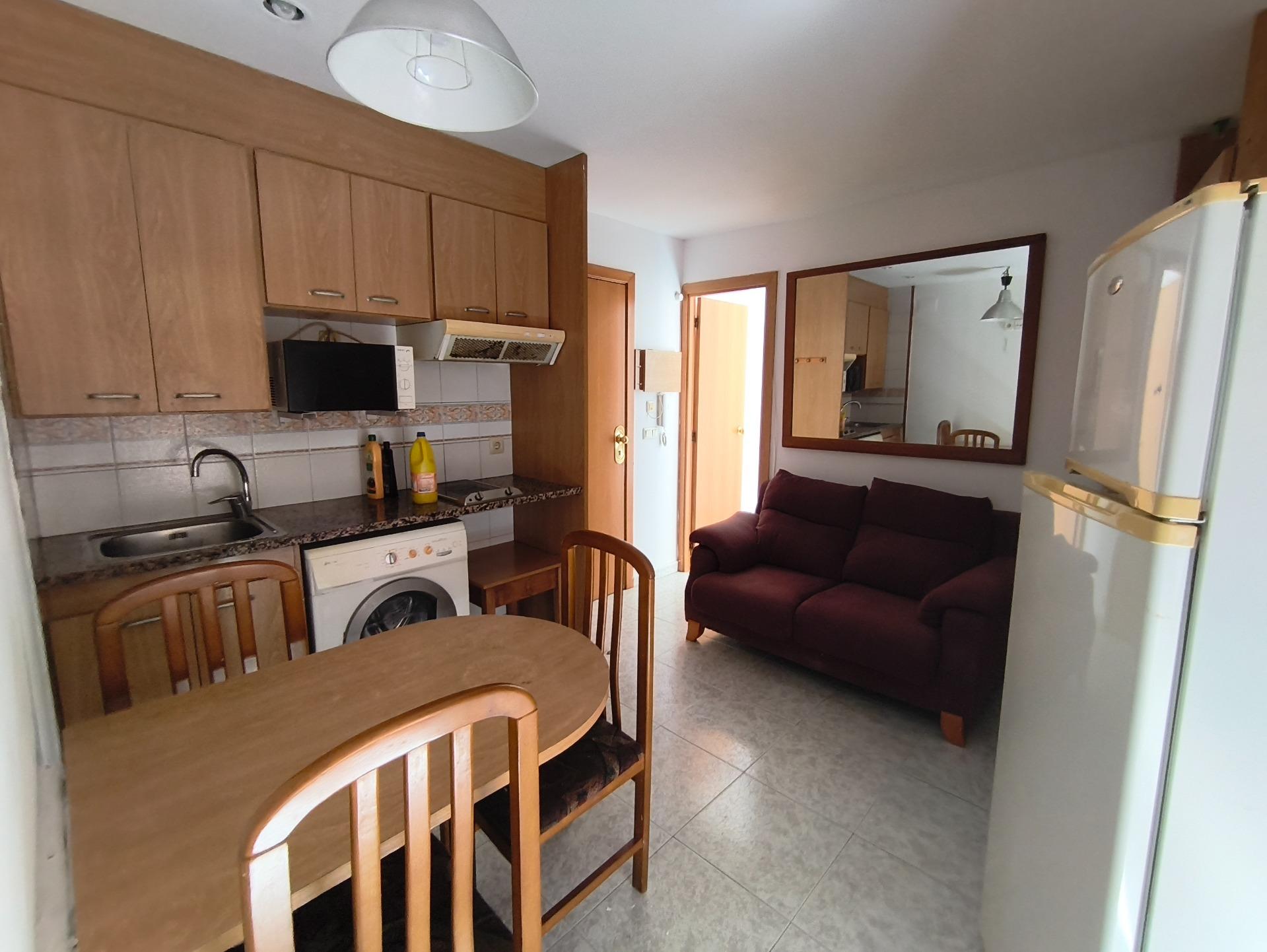 OPORTUNITAT! EDIFICI D´11 HABITATGES + 3 GARATGES, EN RENDIBILITAT.
