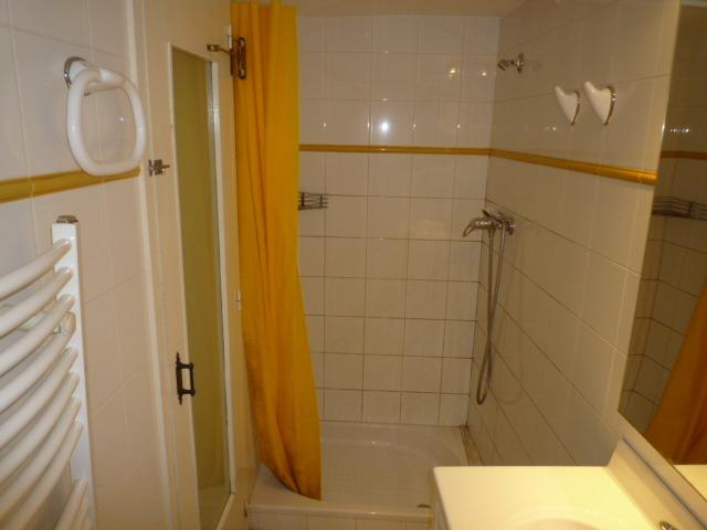 OPORTUNITAT! EDIFICI D´11 HABITATGES + 3 GARATGES, EN RENDIBILITAT.