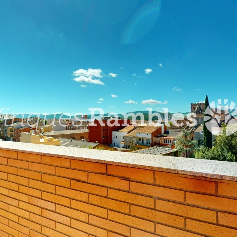 LLUM I SOL, SOL I LLUM A IGUALADA