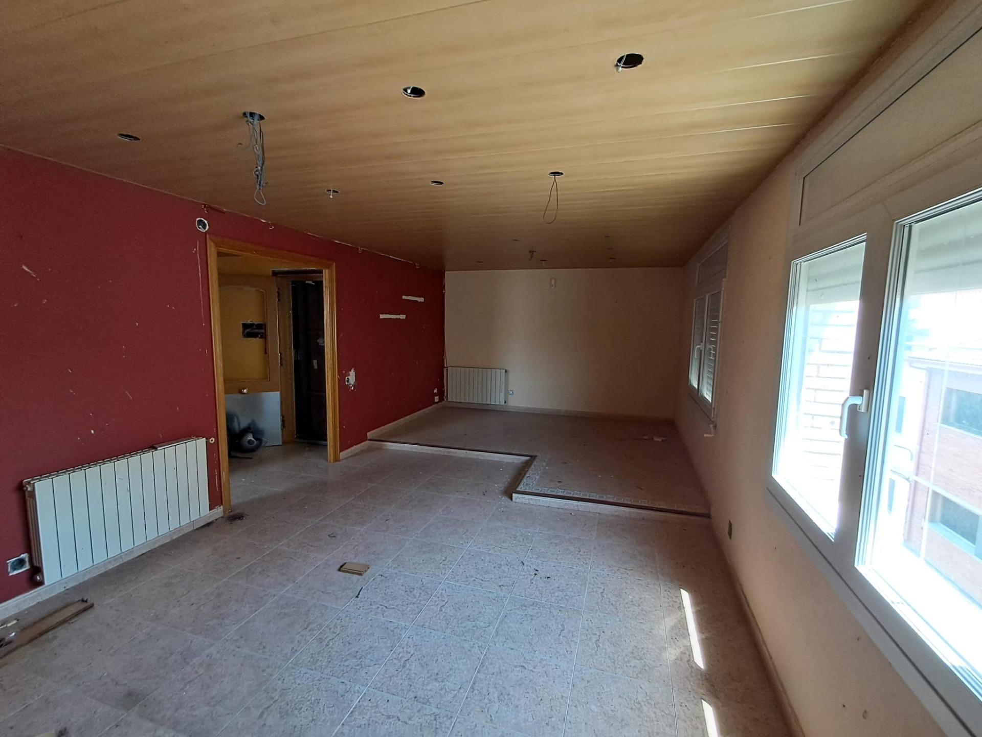 Piso – Vilanova del Cami (Barri La Pau)