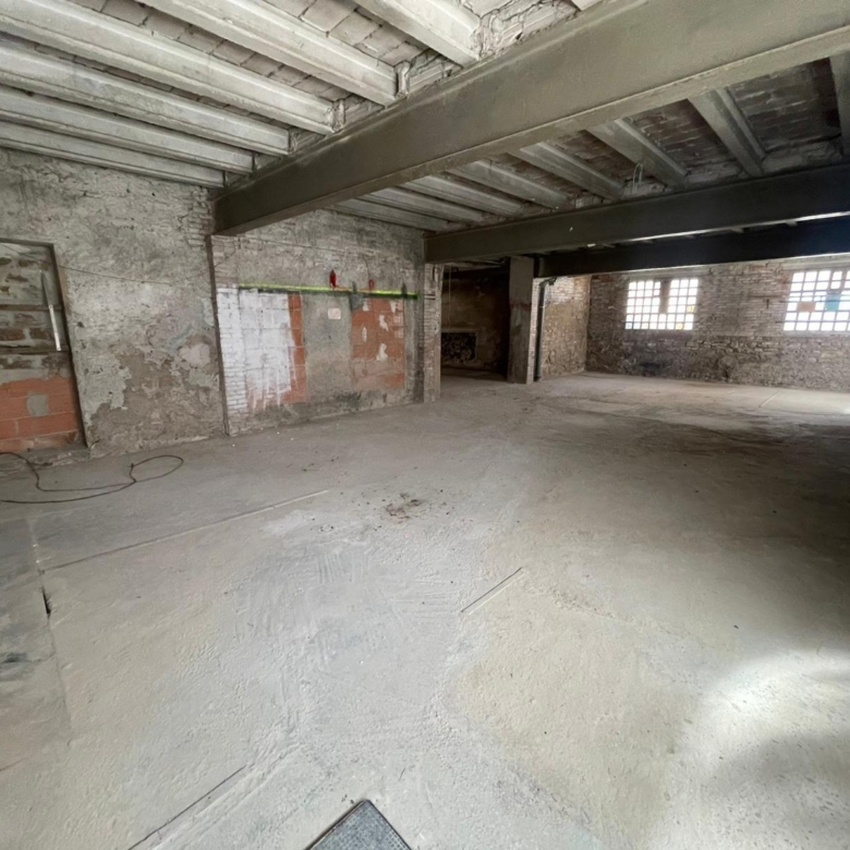 ALMACÉN / LOCAL DE 162 m² EN LA ZONA DEL REC DE IGUALADA
