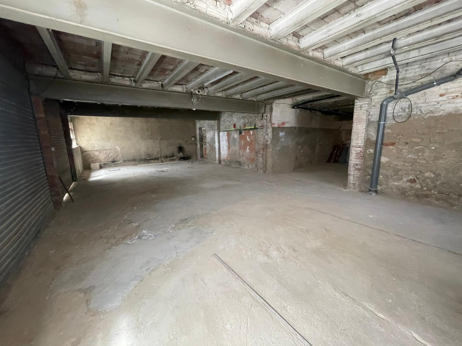 ALMACÉN / LOCAL DE 162 m² EN LA ZONA DEL REC DE IGUALADA