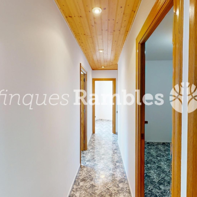 Oportunitat a Set Camins amb pàrquing i ascensor