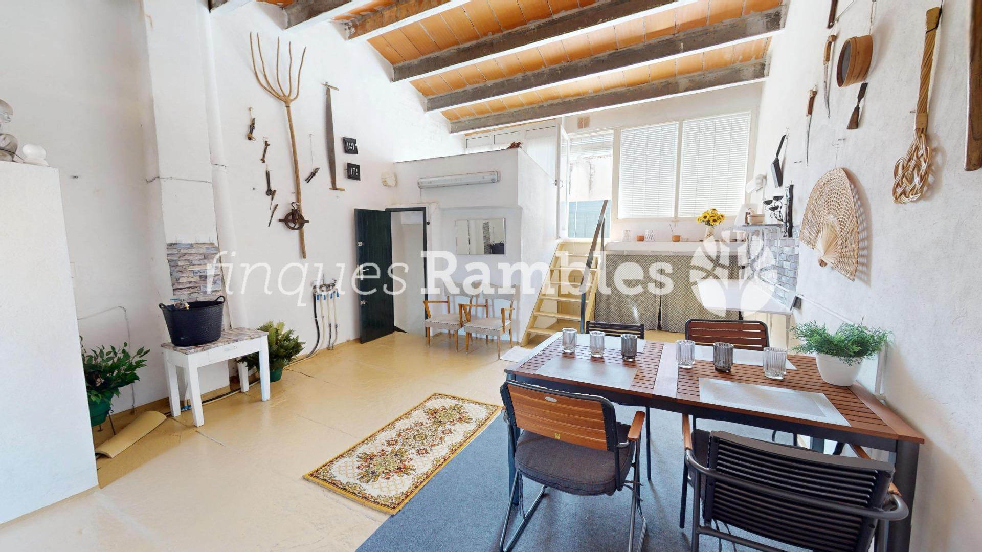CASA AMB 3 PISOS AL CENTRE D’IGUALADA – 3 CASA AMB 3 PISOS AL CENTRE D’IGUALADA