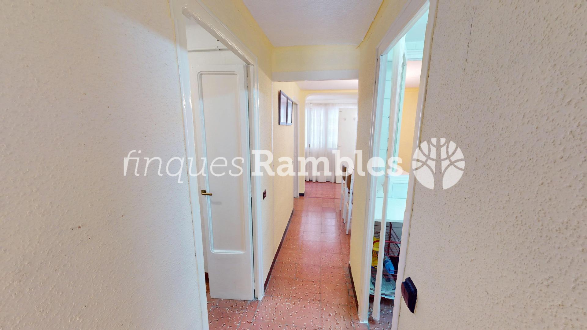 CASA AMB 3 PISOS AL CENTRE D’IGUALADA – 42 CASA AMB 3 PISOS AL CENTRE D’IGUALADA