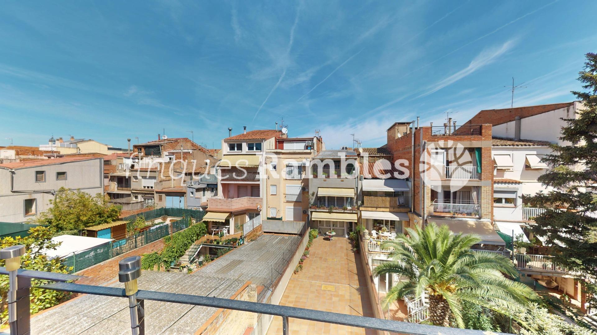 CASA AMB 3 PISOS AL CENTRE D’IGUALADA – 57 CASA AMB 3 PISOS AL CENTRE D’IGUALADA