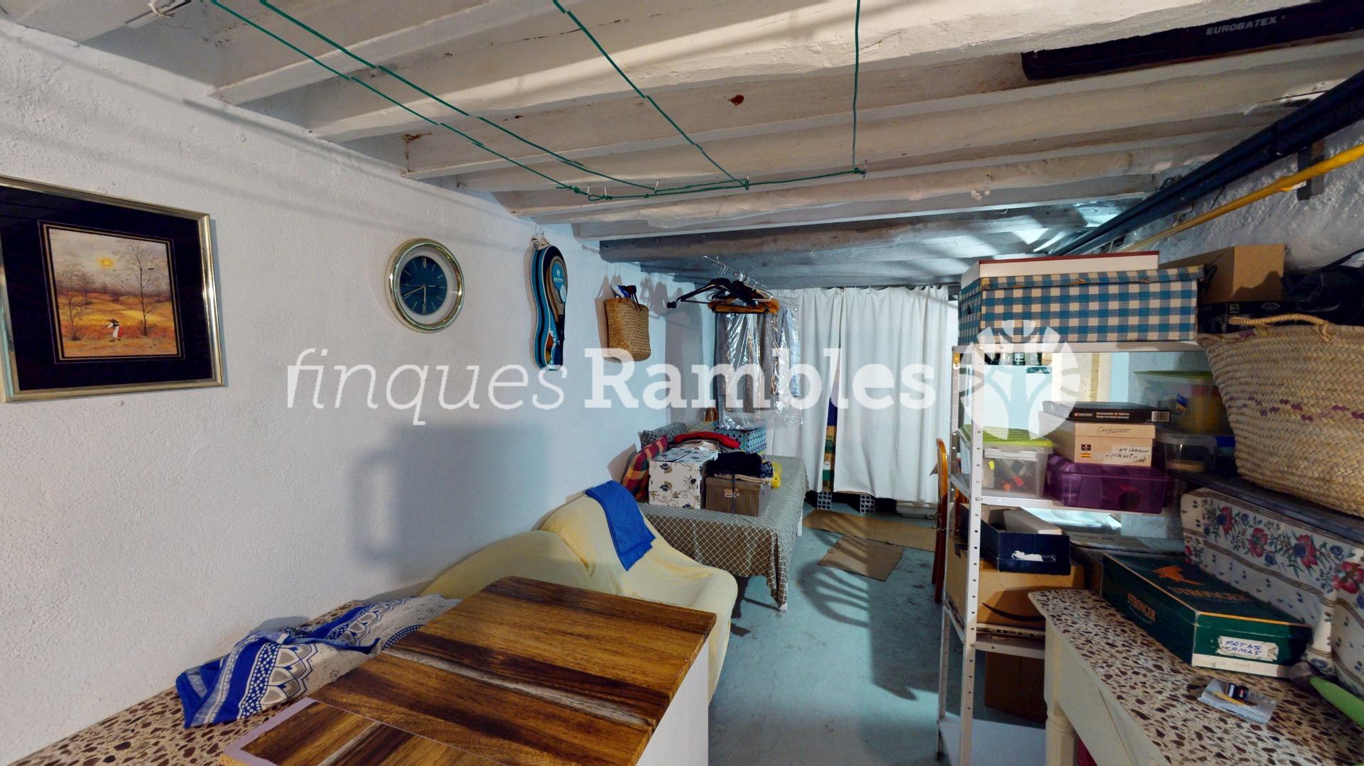 CASA AMB 3 PISOS AL CENTRE D’IGUALADA – 62 CASA AMB 3 PISOS AL CENTRE D’IGUALADA
