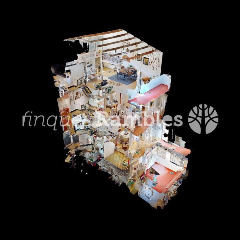 CASA AMB 3 PISOS AL CENTRE D’IGUALADA