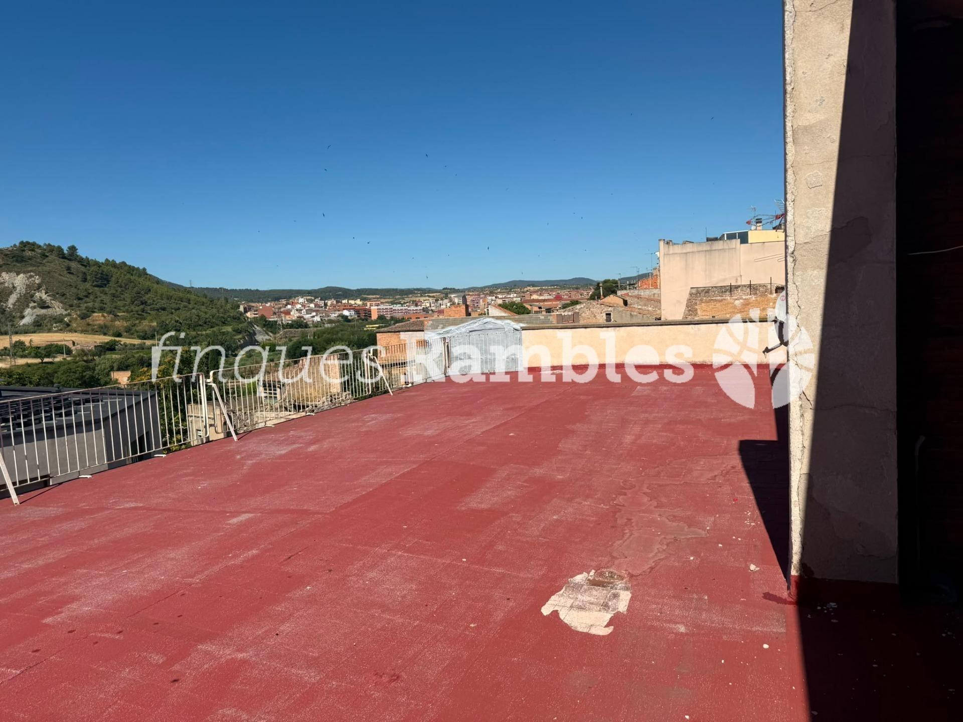 ESPECTACULAR FINCA SINGULAR AMB GRANS TERRASSES – 26 ESPECTACULAR FINCA SINGULAR AMB GRANS TERRASSES