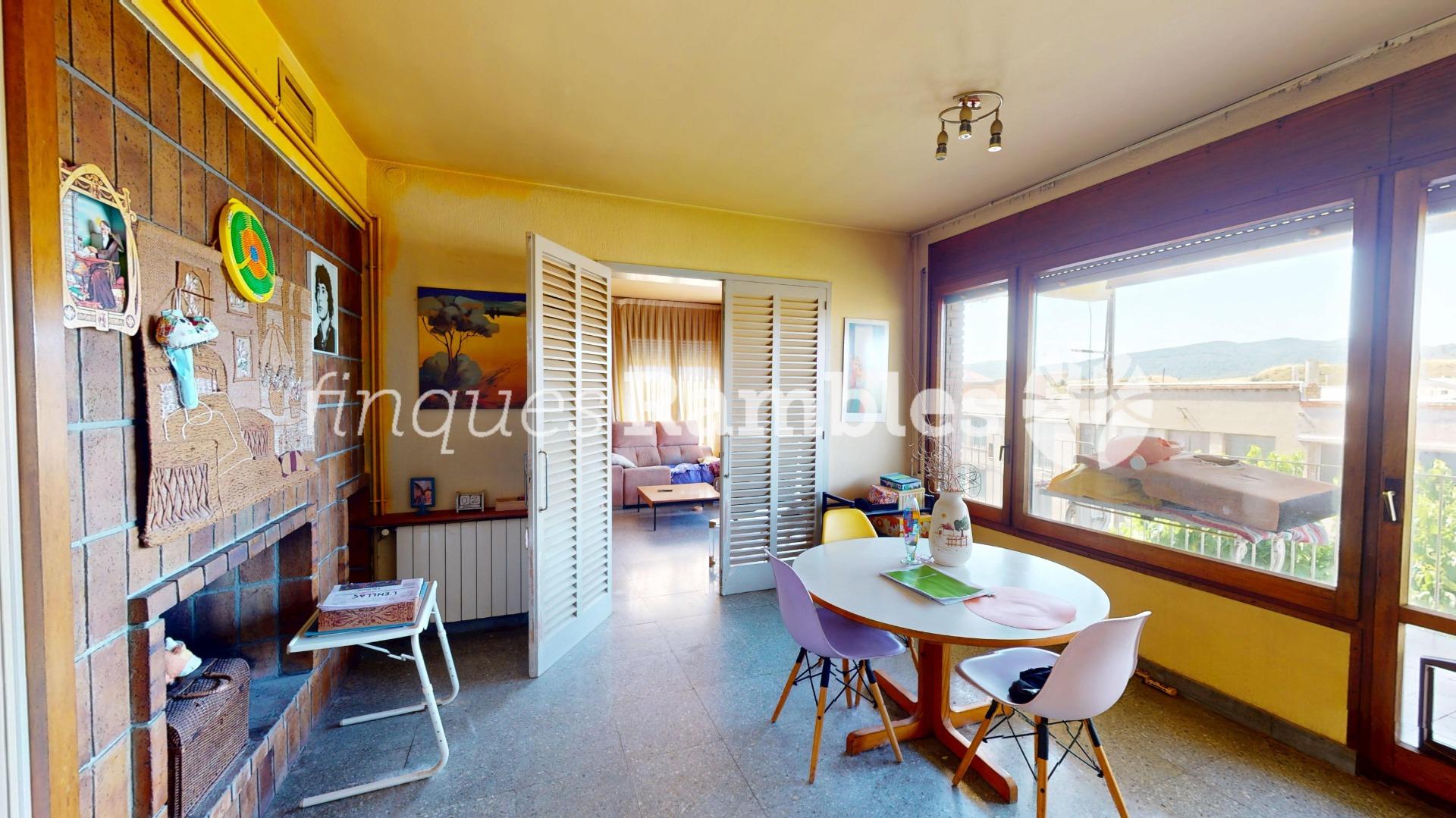 ESPECTACULAR FINCA SINGULAR AMB GRANS TERRASSES – 6 ESPECTACULAR FINCA SINGULAR AMB GRANS TERRASSES