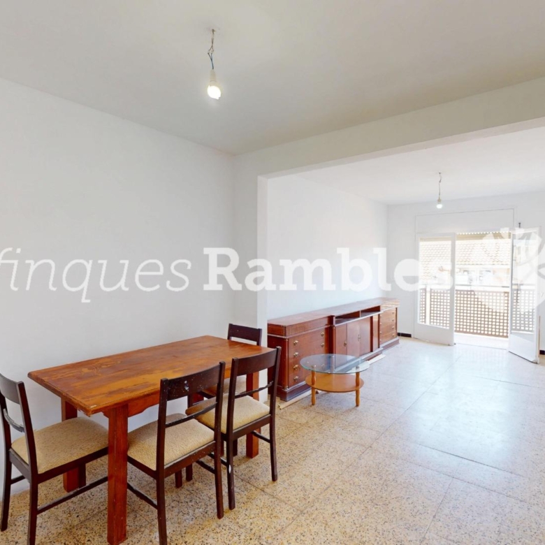 Amplio piso en Vilanova del camí