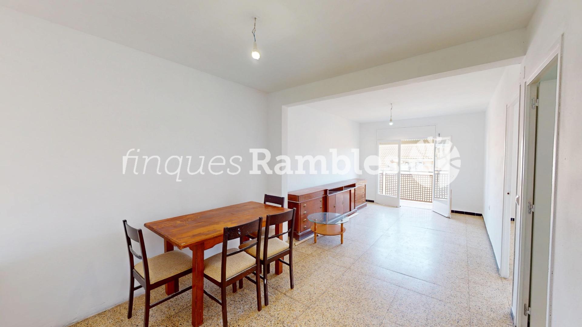 Amplio piso en Vilanova del camí – 1 Amplio piso en Vilanova del camí