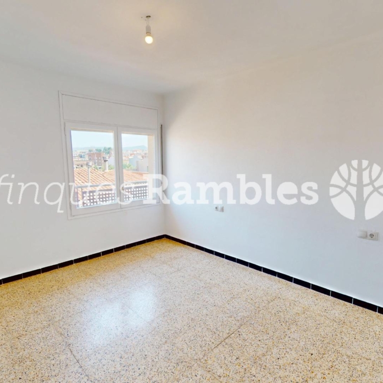 Amplio piso en Vilanova del camí