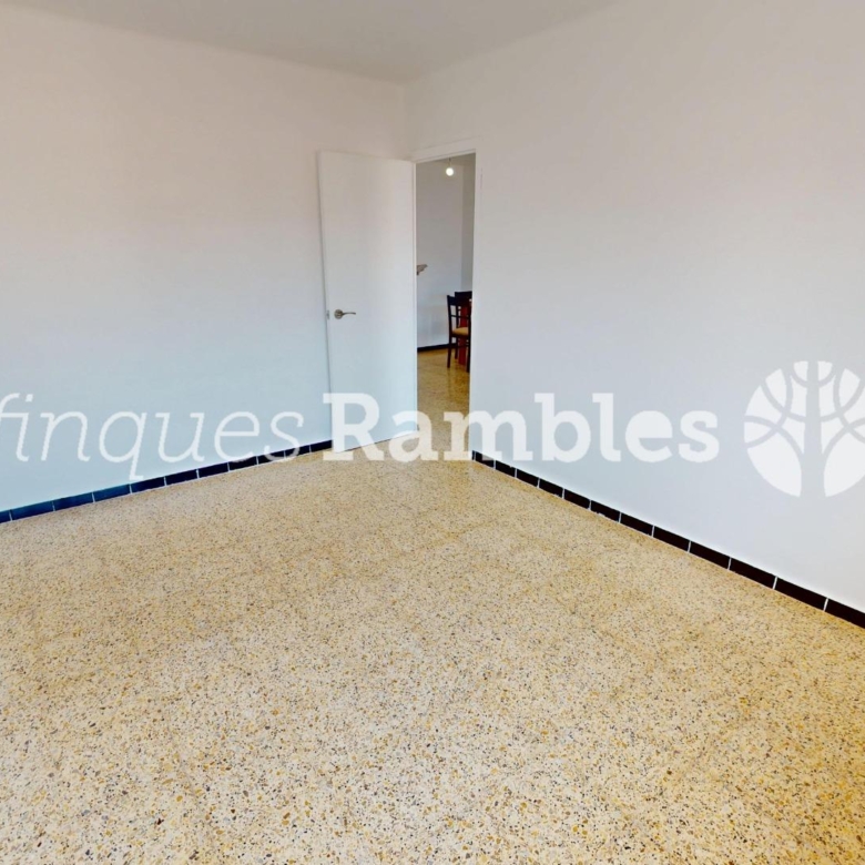 Amplio piso en Vilanova del camí