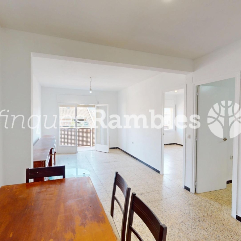 Amplio piso en Vilanova del camí