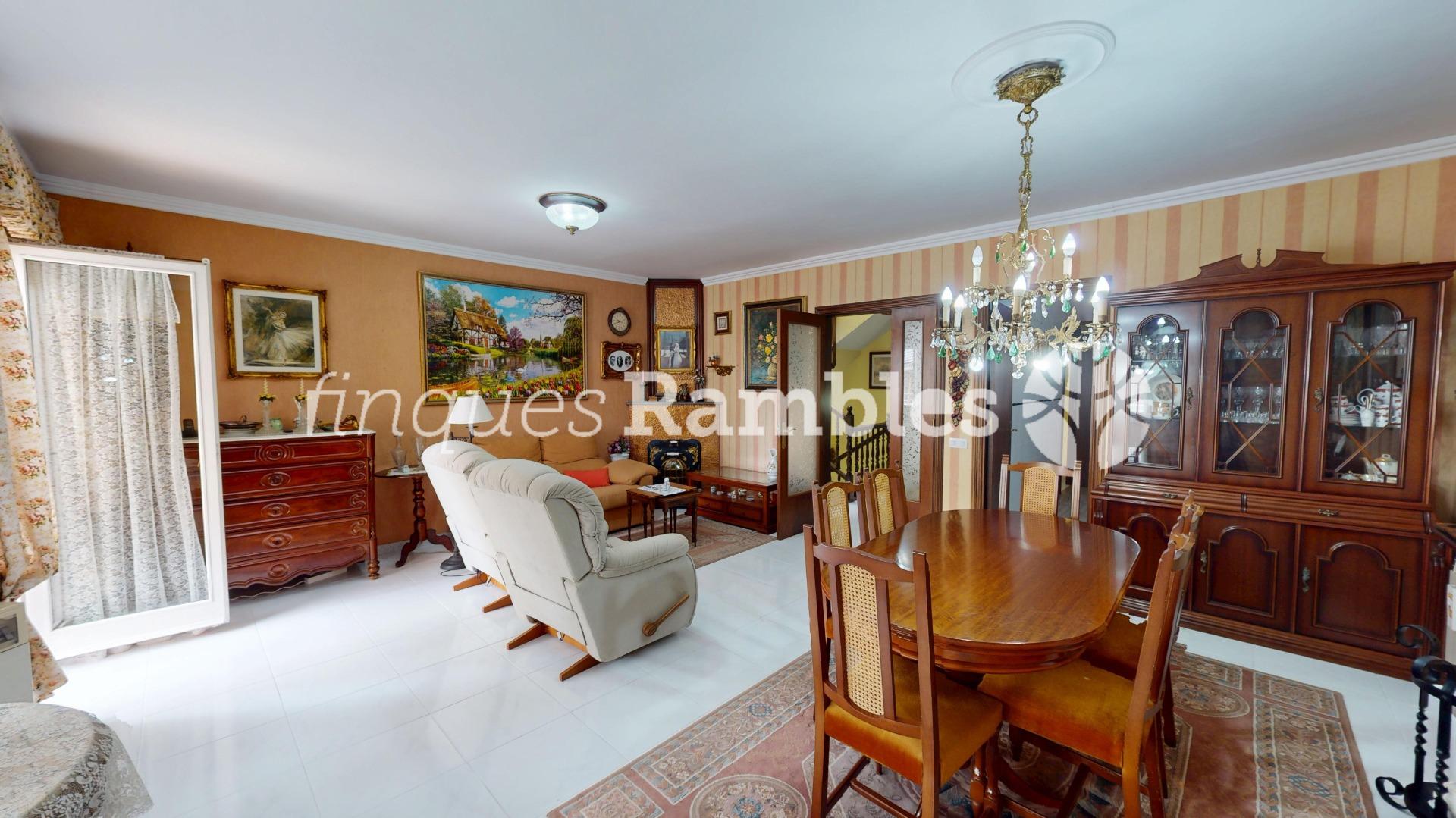 CASA UNICA A SET CAMINS