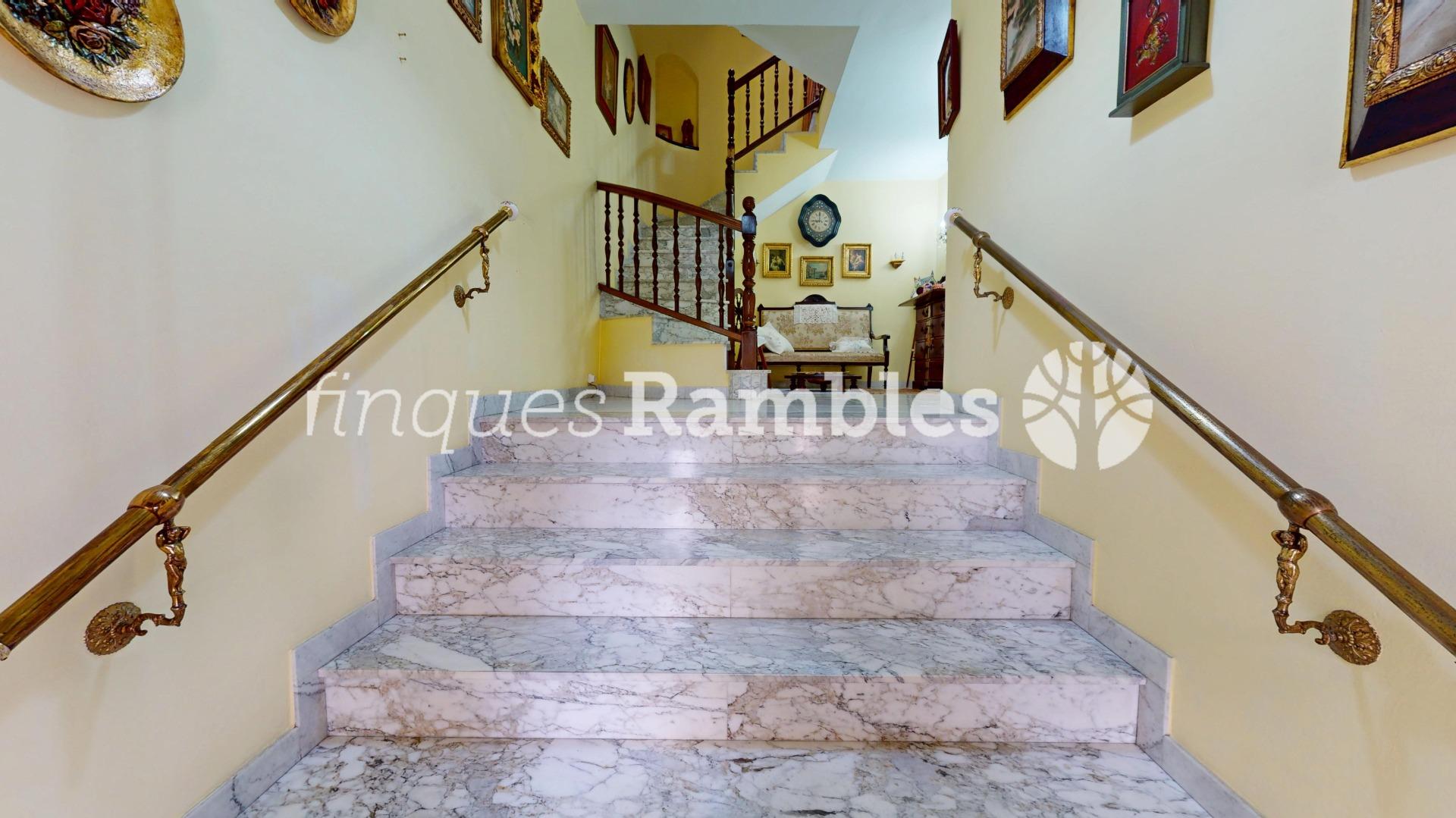 CASA UNICA A SET CAMINS