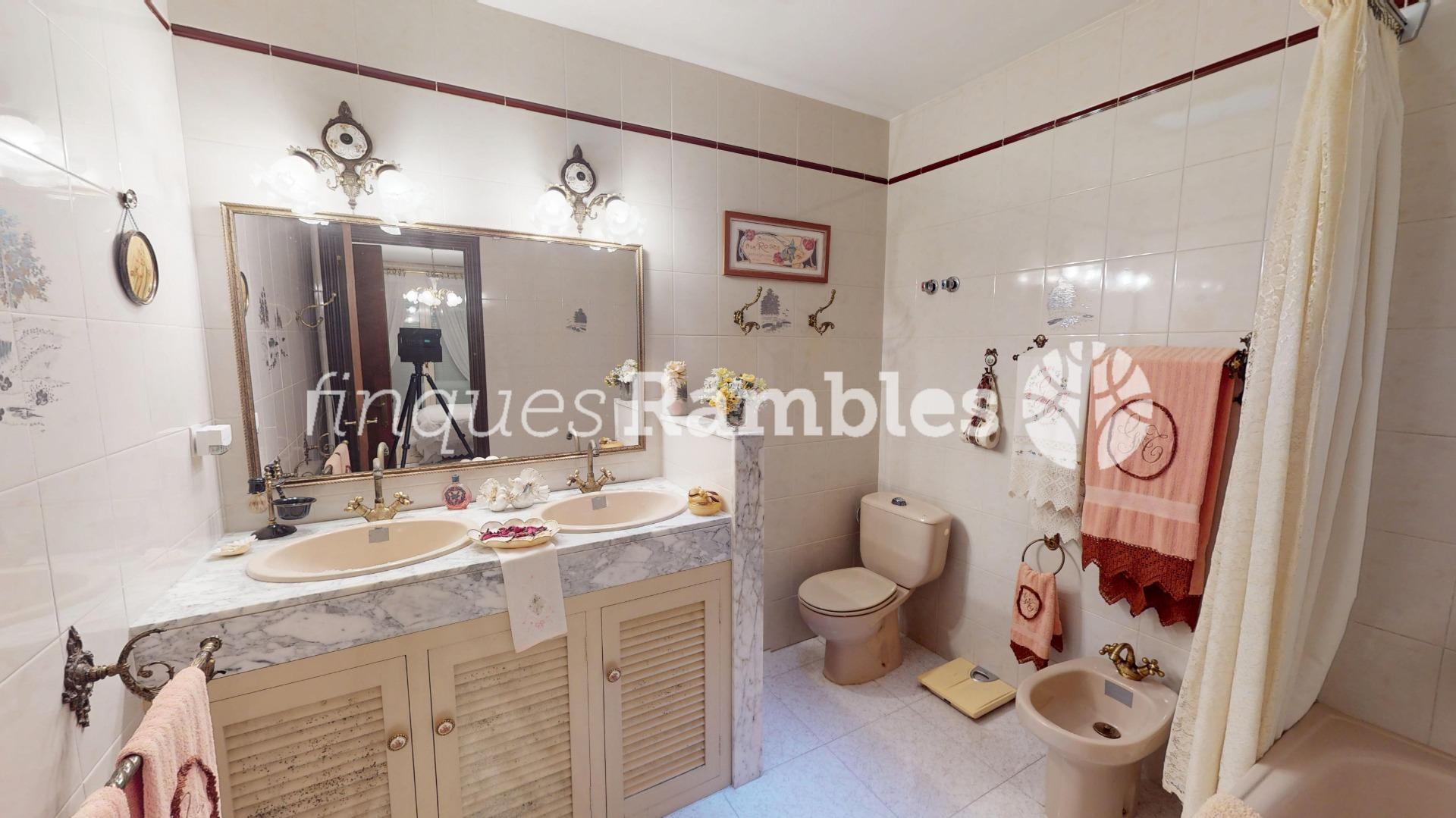 CASA UNICA A SET CAMINS