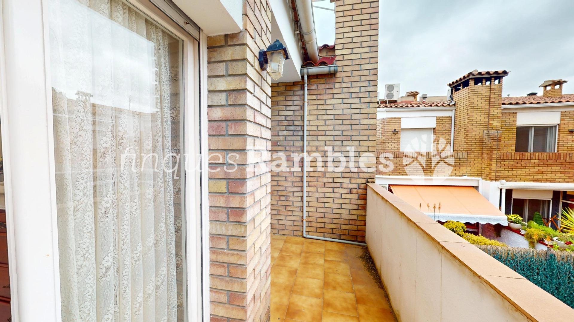 CASA UNICA A SET CAMINS