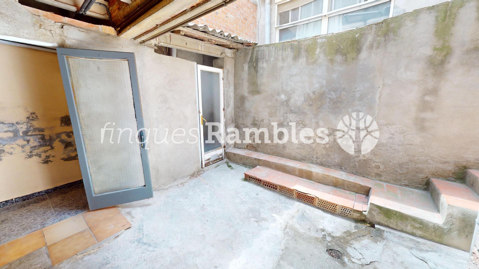 Casa con gran garaje, terraza reformada y múltiples espacios en Vilanova del Camí – 17 Casa con gran garaje, terraza reformada y múltiples espacios en Vilanova del Camí