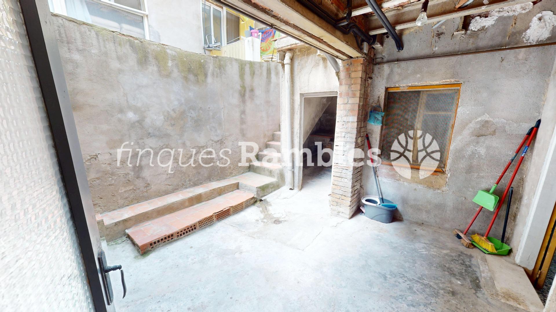 Casa con gran garaje, terraza reformada y múltiples espacios en Vilanova del Camí – 18 Casa con gran garaje, terraza reformada y múltiples espacios en Vilanova del Camí