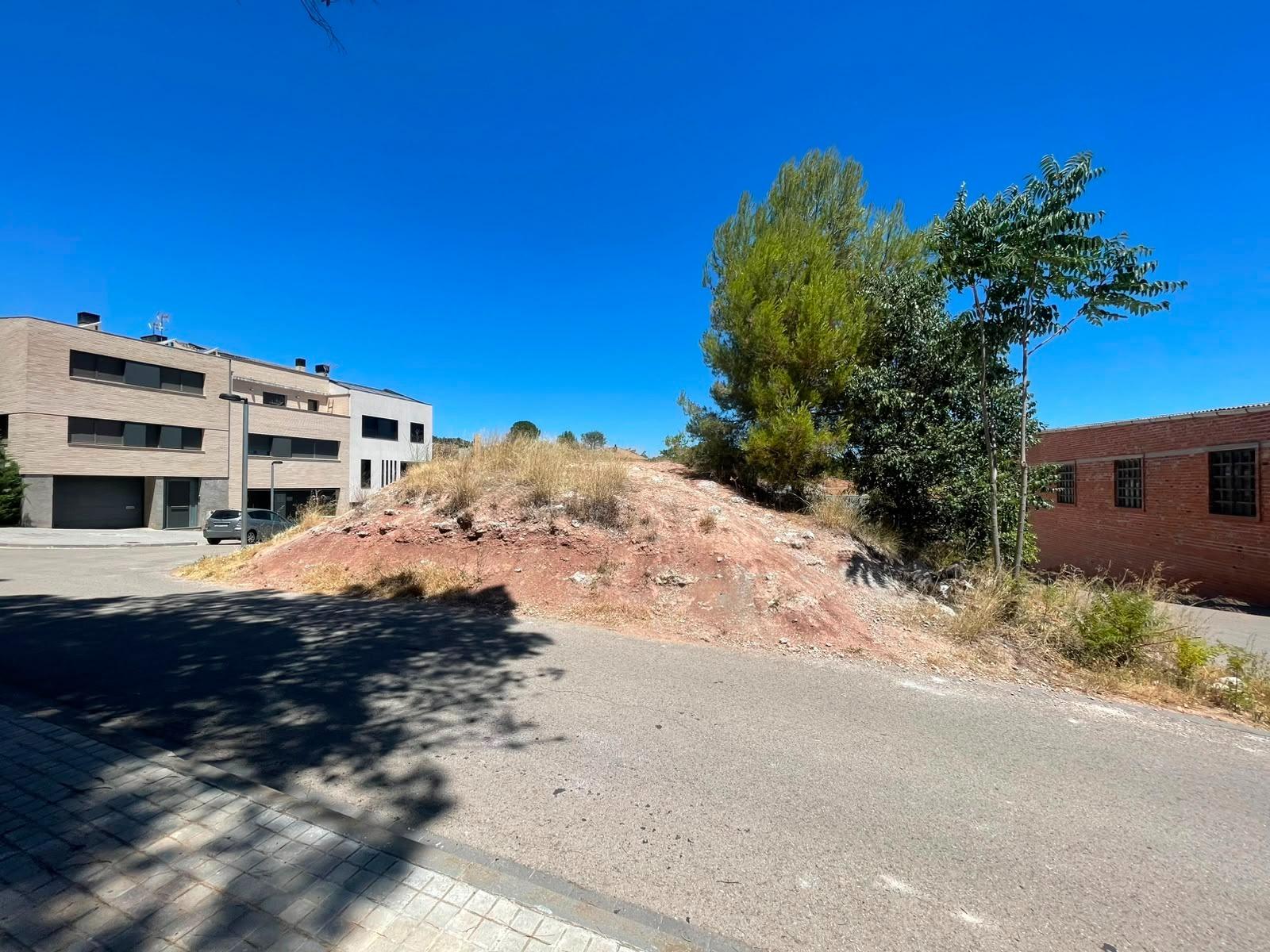 Terreny Urbà amb gran potencial edificatori al centre de Sant Martí de Tous