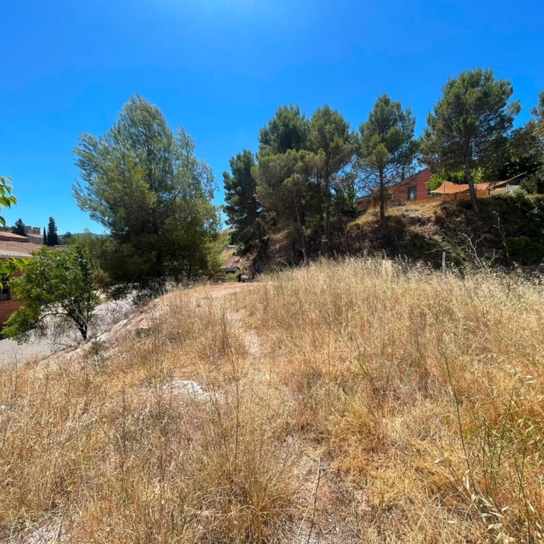 Terreny Urbà amb gran potencial edificatori al centre de Sant Martí de Tous
